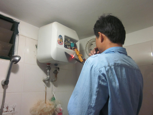 tin doanh nghiep - Chọn máy nước nóng phù hợp cho phòng tắm ́ tin doanh nghiep - Chọn máy nước nóng phù hợp cho phòng tắm ́